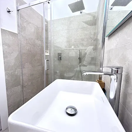 Longevity Otel
