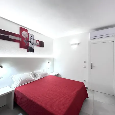Longevity Hotel