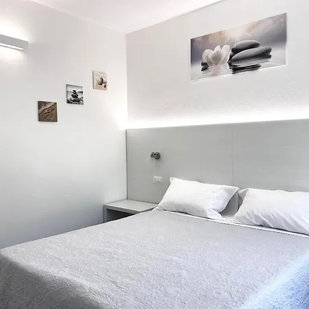 Longevity Hotel *